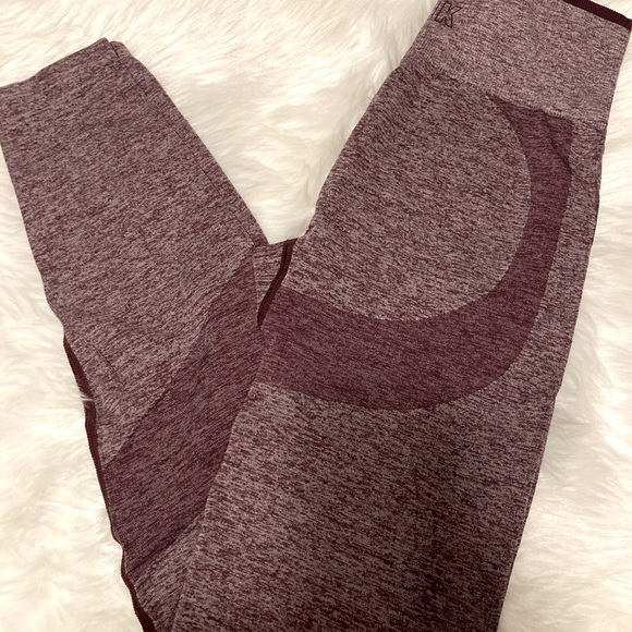 PINK Victoria's Secret Pants - leggings by Pink